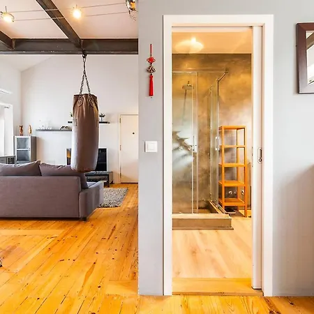 Apartamento Modern Mezzanine In