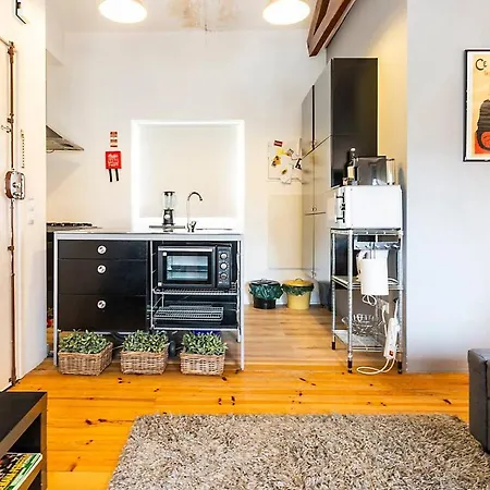 Modern Mezzanine In Apartamento Lisboa