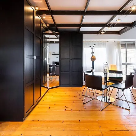 Modern Mezzanine In Lisboa